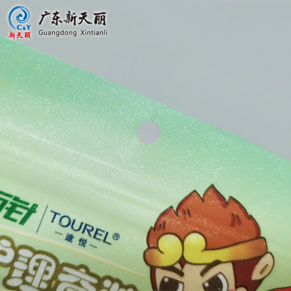Custom Resealable Packaging Bags for Travel Oral Care Kit-8